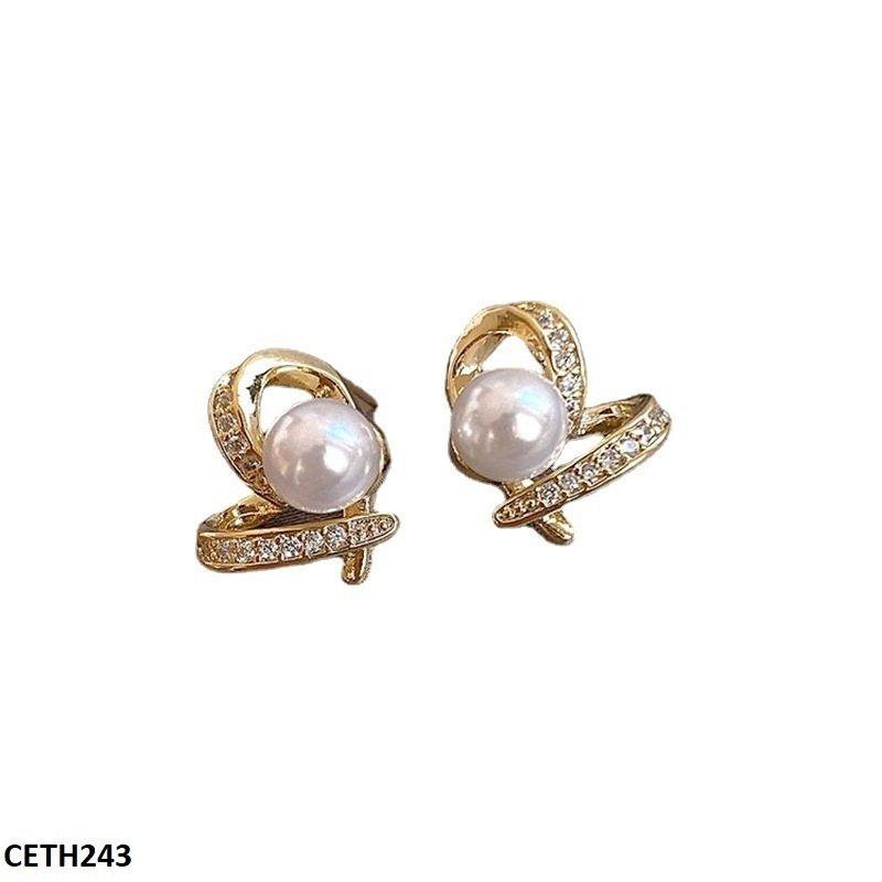 CETH243 YYZ Heart Stud Tops Pair