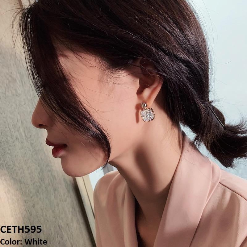 CETH595 YHC Crystals Square Ear Tops Pair