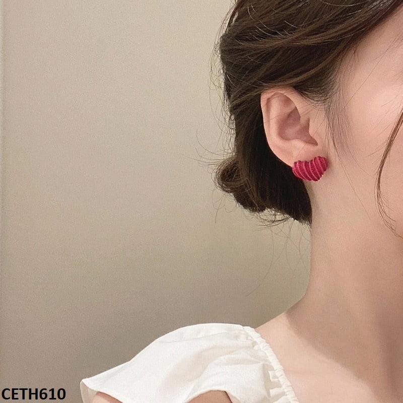 CETH610 XST Red Heart Stud Tops