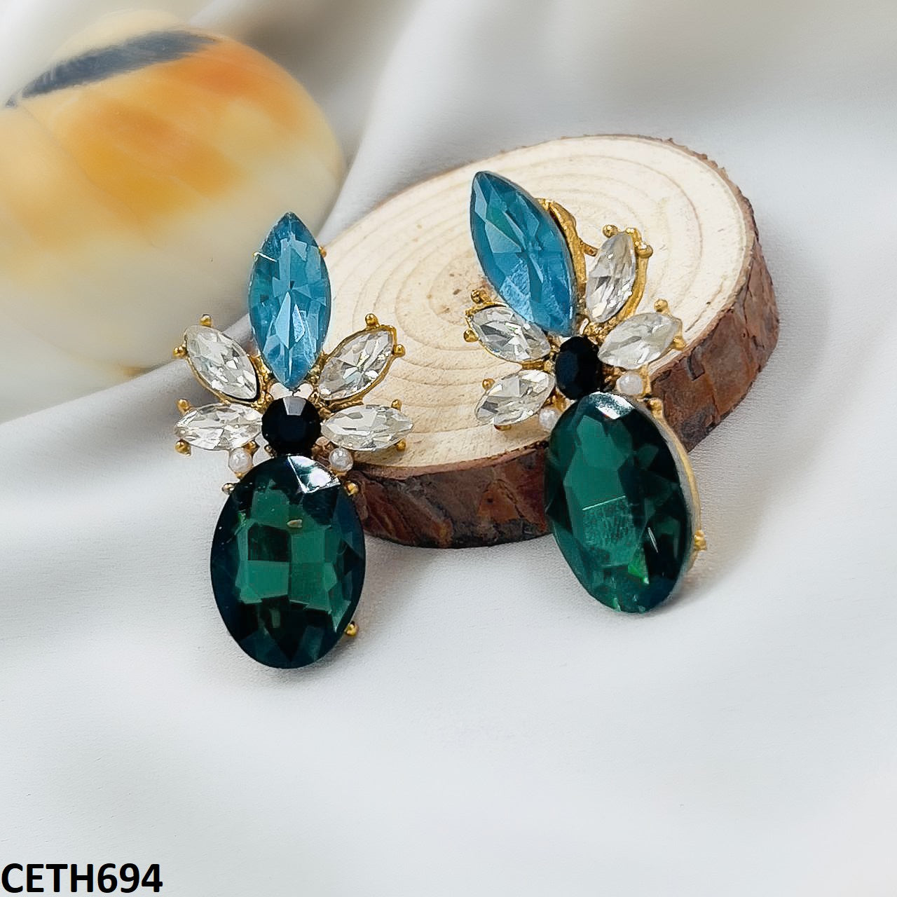 CETH694 FRN Pineapple Tops Pair