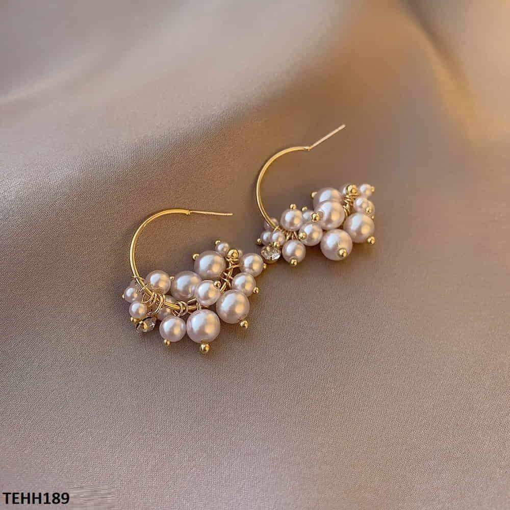 TEHH189 QWN Pearl C-Shape Ear Hoops Pair