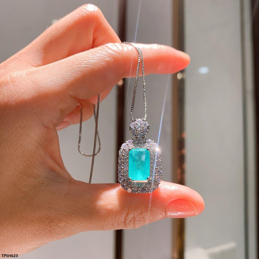 TPSH623 KRL Rectangle/Tear Pendant