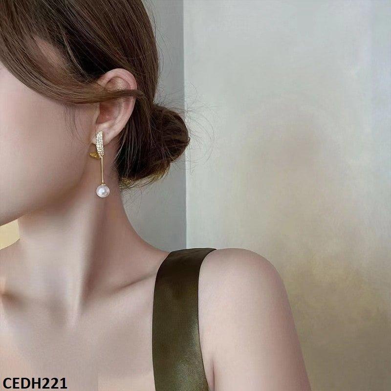 CEDH221 BTO Traditional Pearl Drop Earrings Pair