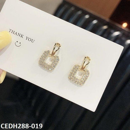 CEDH288 XST Tear Square Drop Earrings Pair