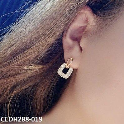 CEDH288 XST Tear Square Drop Earrings Pair