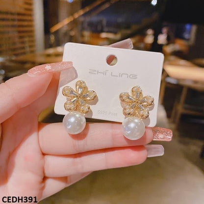 CEDH391 ZHL Flower/Pearl Drop Earrings Pair