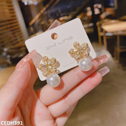 CEDH391 ZHL Flower/Pearl Drop Earrings Pair