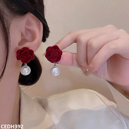 CEDH392 ZHL Flower/Pearl Drop Earrings Pair