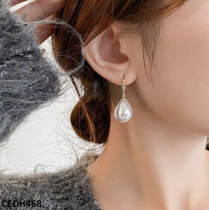 CEDH468 YYZ Pearl Drop Earrings Pair