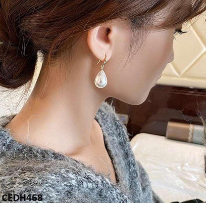 CEDH468 YYZ Pearl Drop Earrings Pair