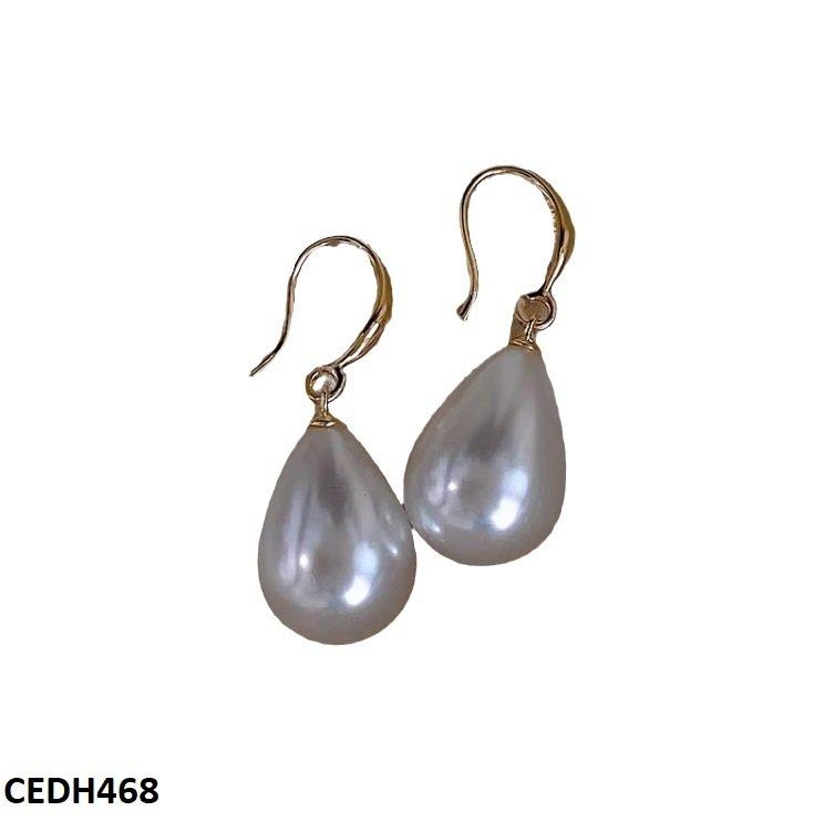 CEDH468 YYZ Pearl Drop Earrings Pair