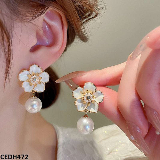 CEDH472 YYZ Pearl Flower Drop Earrings Pair