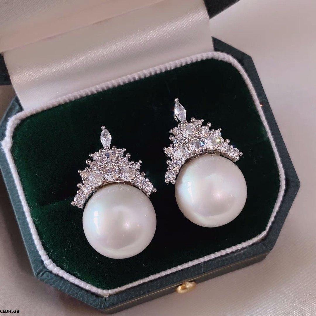 CEDH528 ZCD Crown Pearl Drop Earrings