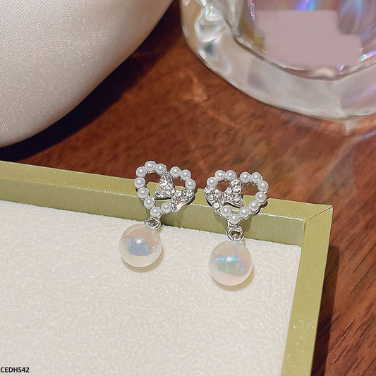 CEDH542 DDJ Heart/Pearl Drop Earrings