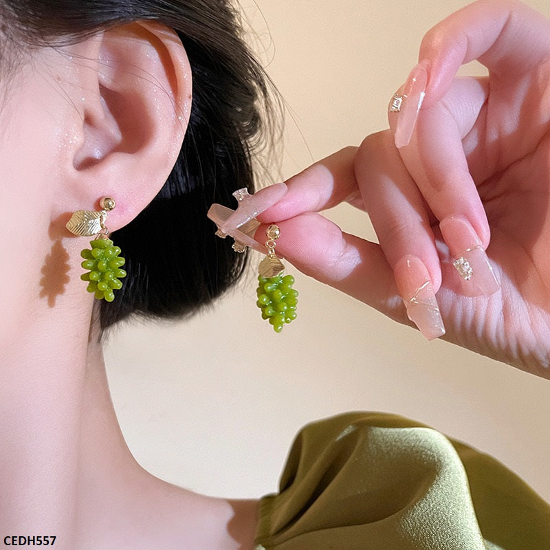 CEDH557 HJF Grapes Drop Earrings