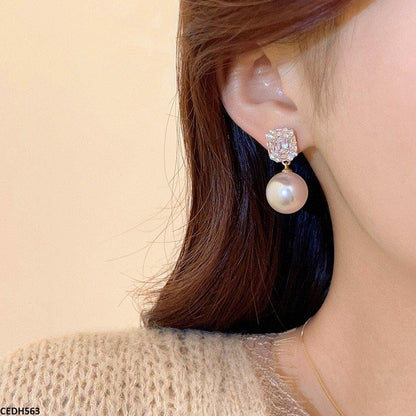 CEDH563 HJF Round Pearl Drop Earrings