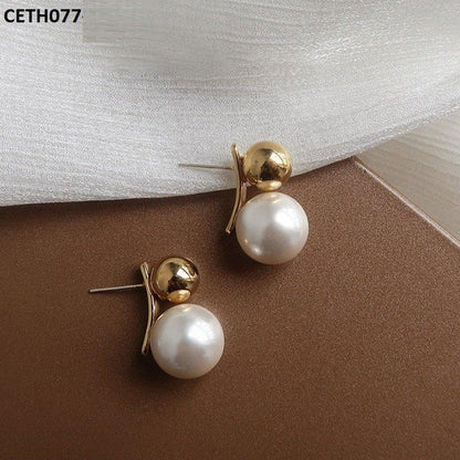 CETH077 ZCD Pearl Ear Tops Pair