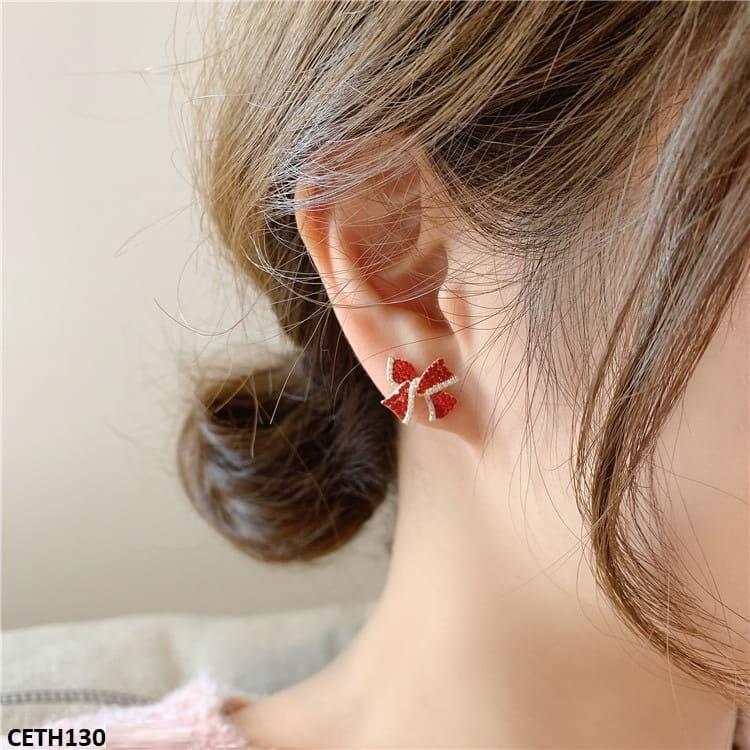 CETH130 YQG Tai Stud Ear Tops Pair