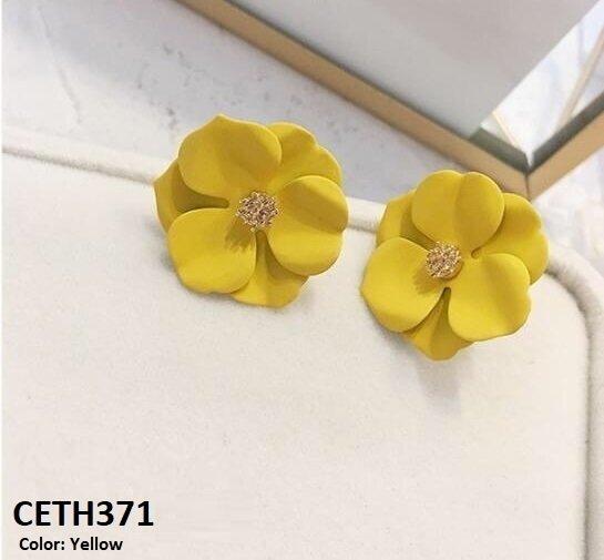 CETH371 LSH Painted Flower Stud Tops Pair