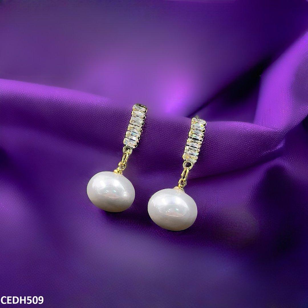 CEDH509 RHJ Baguette Layer Pearl Drop Earrings Pair