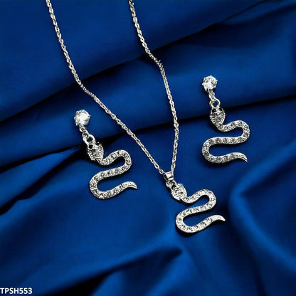 TPSH553 GCQ Snake Pendent Set