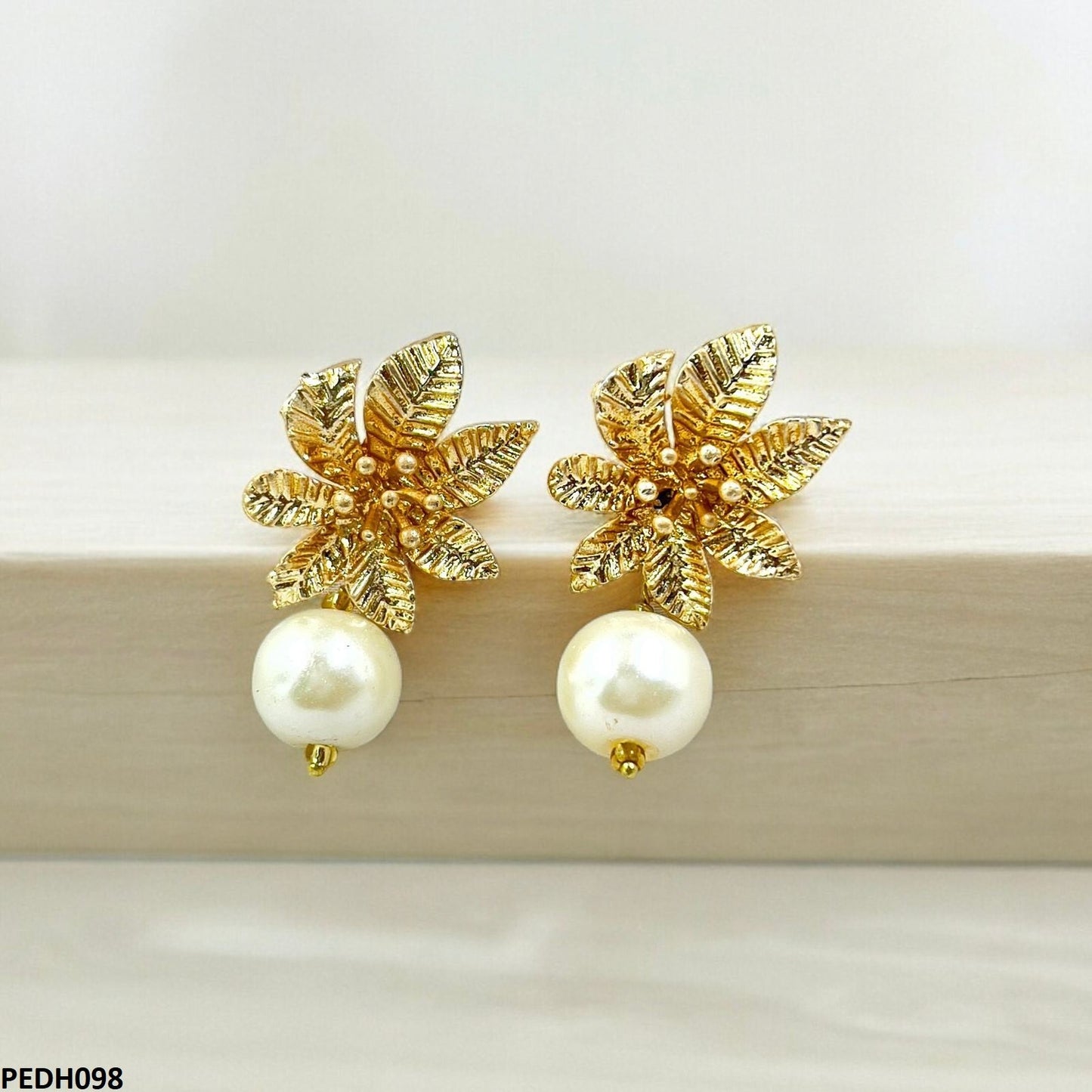 PEDH098 SDQ Flower Pearl Drop Earrings