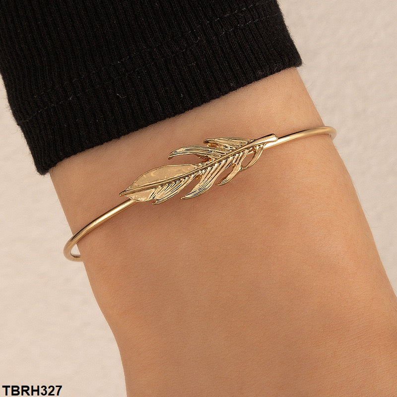 TBRH327 YYE Leaf Bracelet