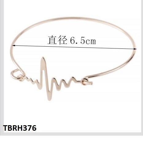 TBRH376 QWN Heart Beat Bracelet