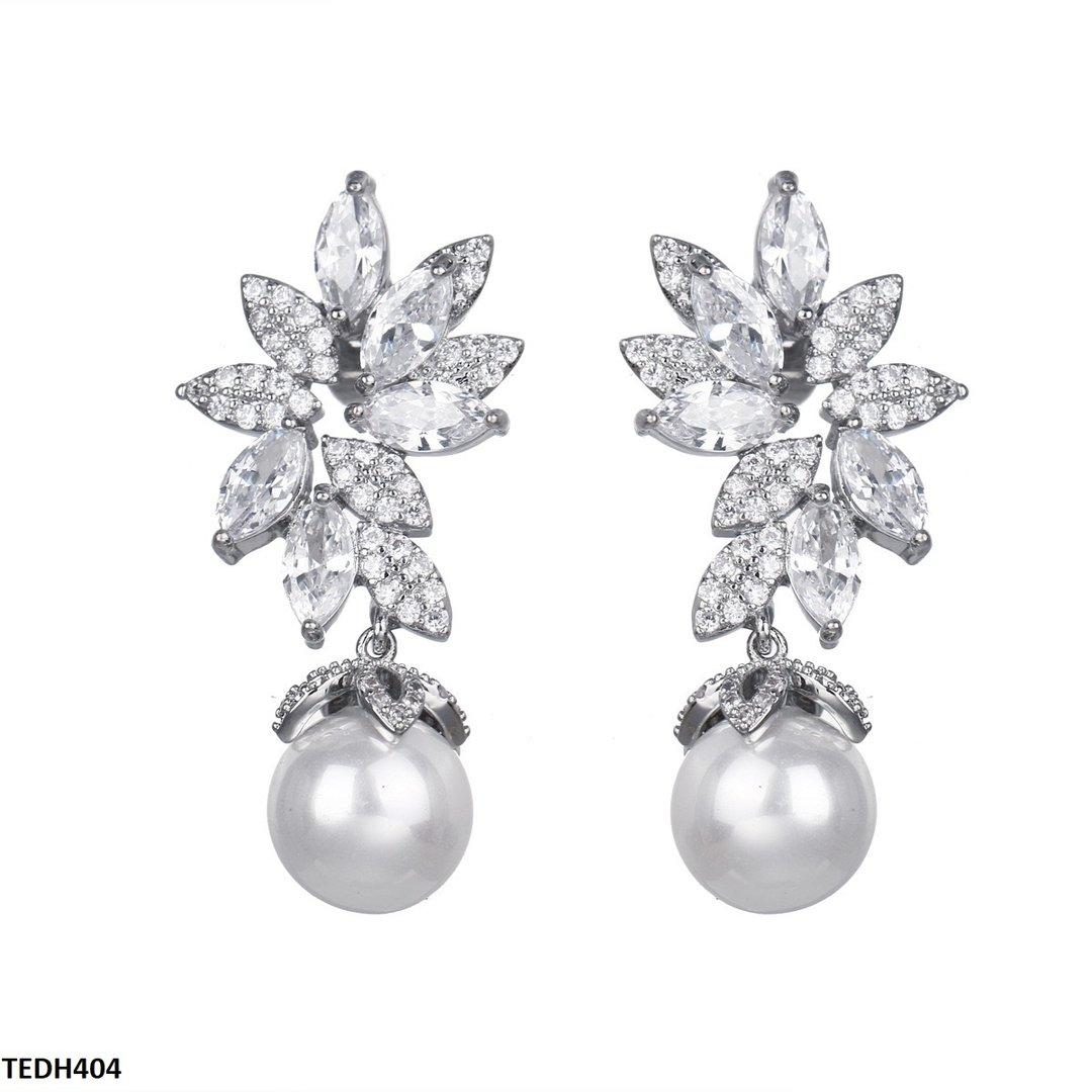 TEDH404 BYJ Tear Pearl Drop Earrings