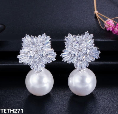 TETH271 DNG Snowflake Earring Studs Pair