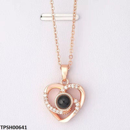 TPSH00641 QWN Heart-Eye Pendent with chain - TPSH