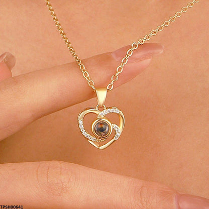 TPSH00641 QWN Heart-Eye Pendent with chain - TPSH