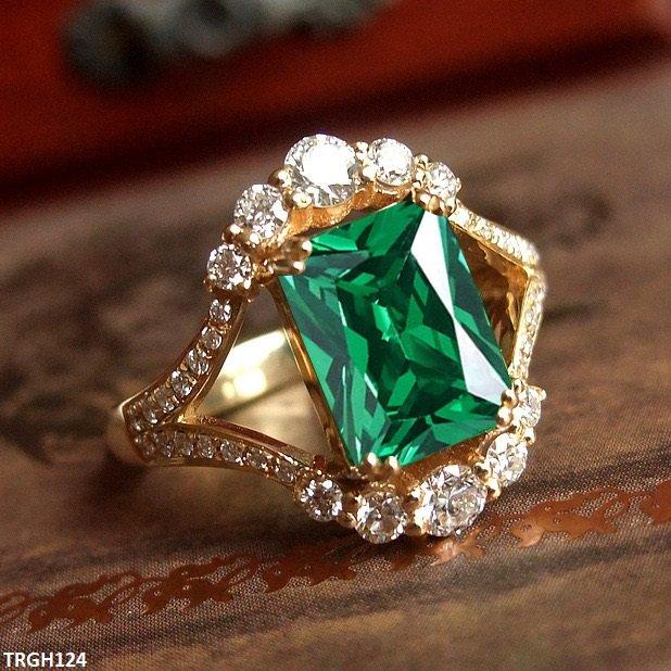 TRGH124 BJF Emerald Eye Ring Adjustable