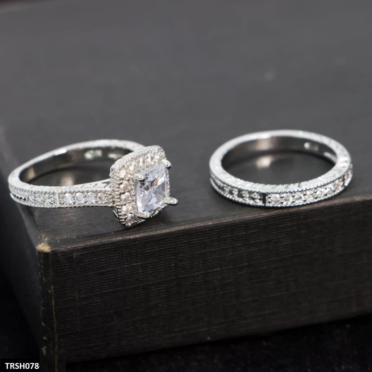 TRSH078 GWH Square Couple Ring