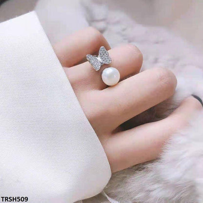 TRSH509 CJD Open Pearl/Butterfly Ring Adjustable