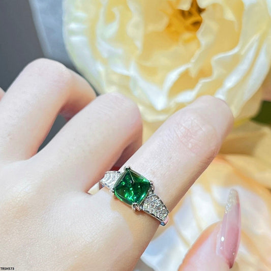 TRSH573 GWH Square crystal Green Ring Adjustable