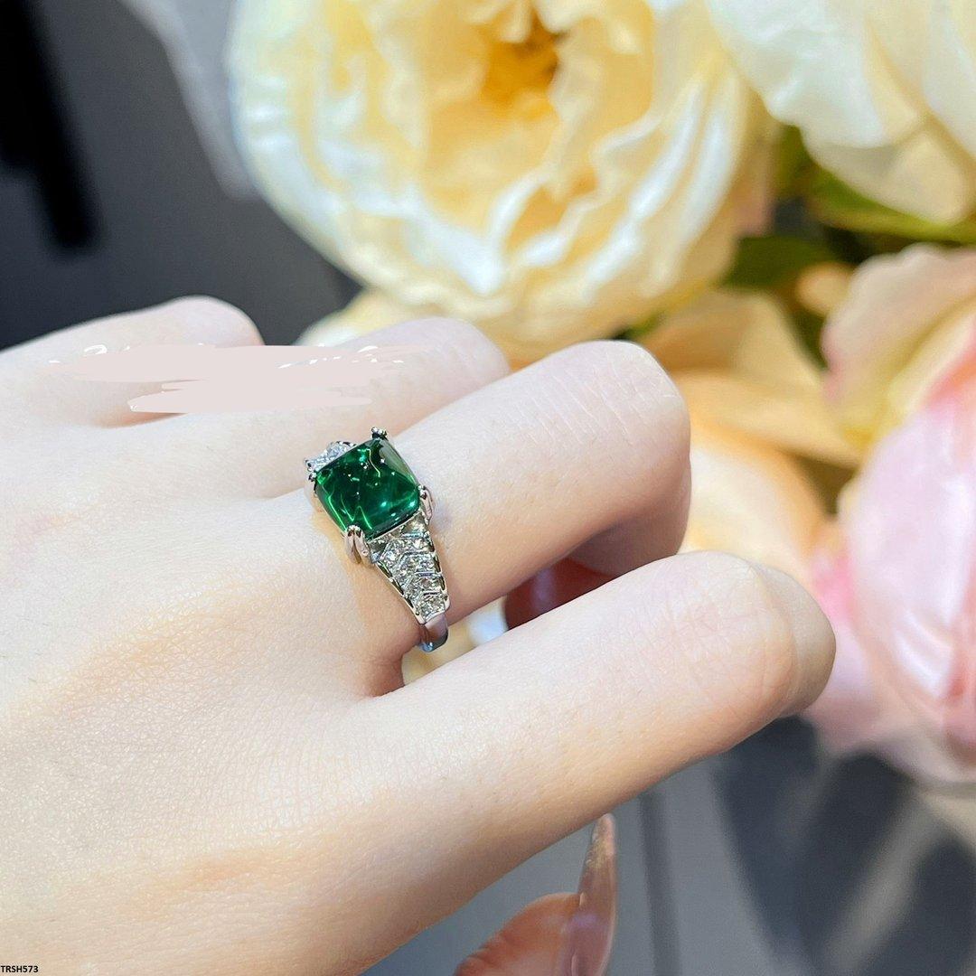 TRSH573 GWH Square crystal Green Ring Adjustable