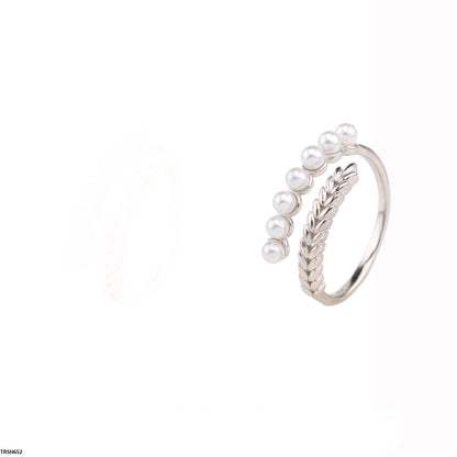 TRSH652 JJS Pearl Ring Adjustable