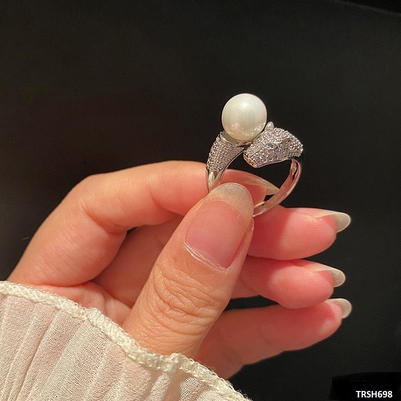 TRSH698 KRL Tiger/Pearl Ring Adjustable