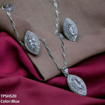 TPSH520 SHJ Marquise Layered Pendent Set